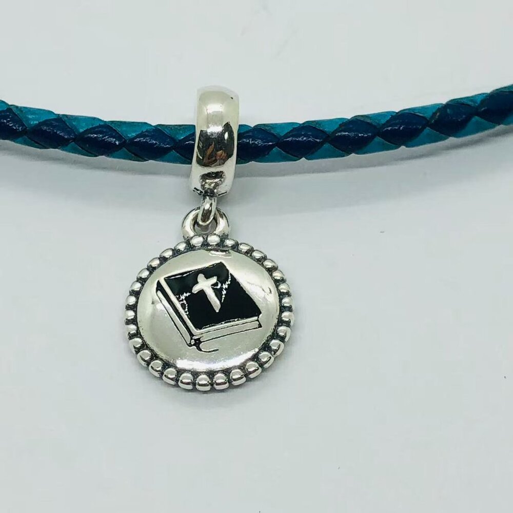 ✨✨Pandora Bible Exclusive Dangle charm s925 ALE